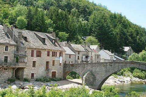 Farm stay L'ecole D'autrefois Saint-Privat-de-Vallongue